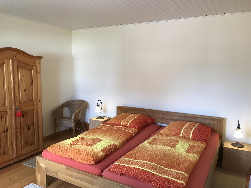 Ferienwohnung Schloessershof Borler Bagian luar foto
